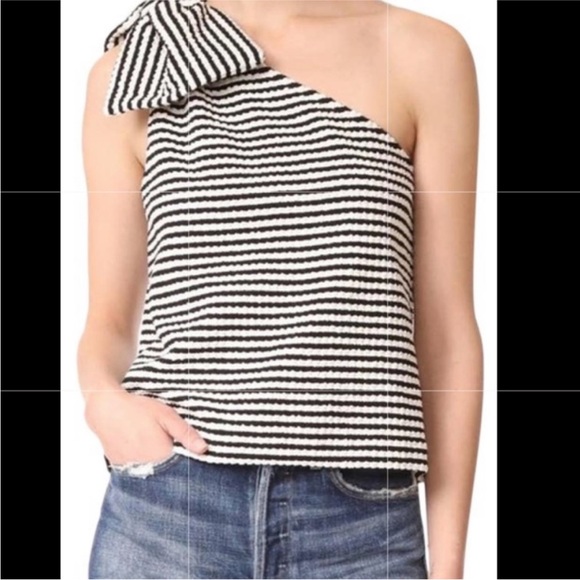 One shoulder tank - beautiful bow - Picture 1 of 3